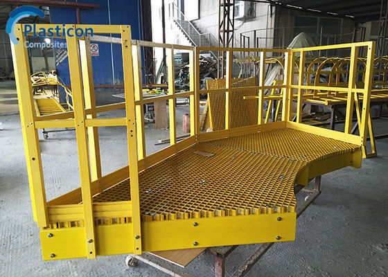 Lớp vải thủy tinh được làm bằng nhựa